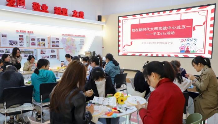 【新乐】伏羲文化旅游节8个志愿服务站让游客开心游玩